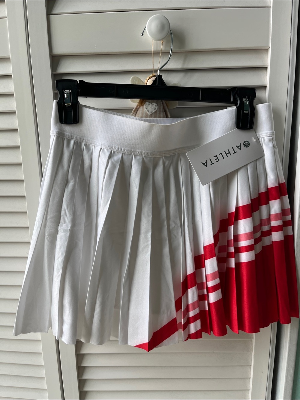Athleta White Skirt with Red Stripe Pleats